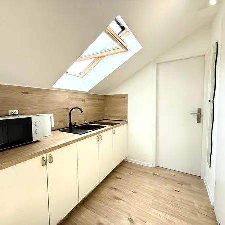 Mieszkanie 2 Pokojowe *